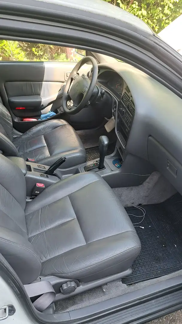 Toyota Camry 3.0 V6 GX - 2