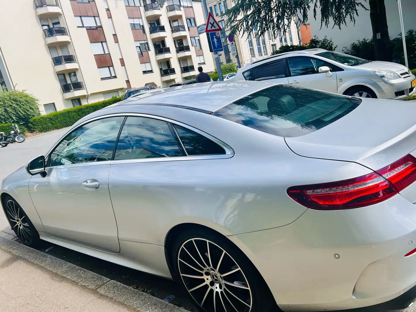Mercedes-Benz E 300 E300 d Classe Coupé AMG Line - 2