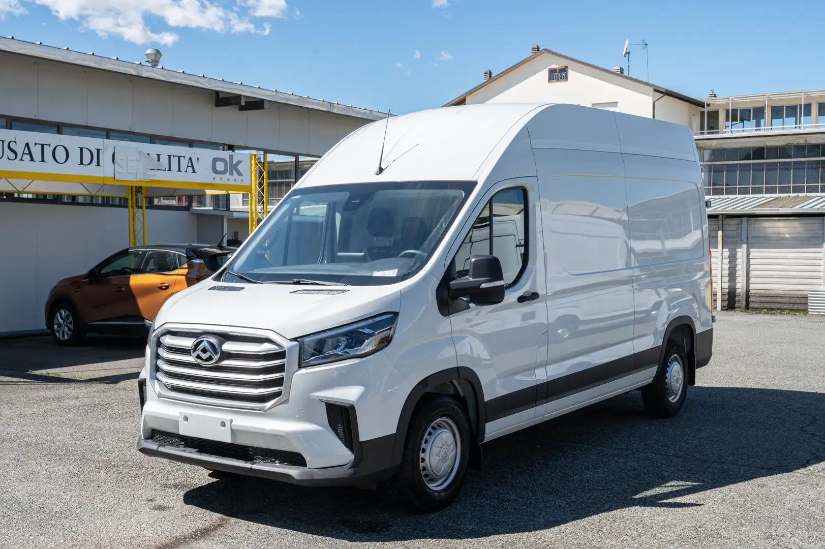 Maxus Deliver9 2.0CRDI 150CV AWD PL-TM Furgone Bianco - 1