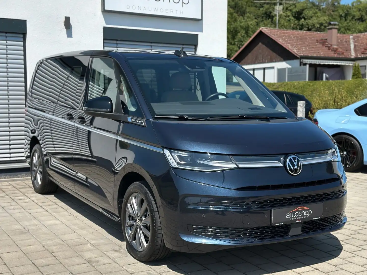 Volkswagen T7 Multivan 2.0 TDI lang*StH*AHK*CAM*Memory*H&K* Blau - 2