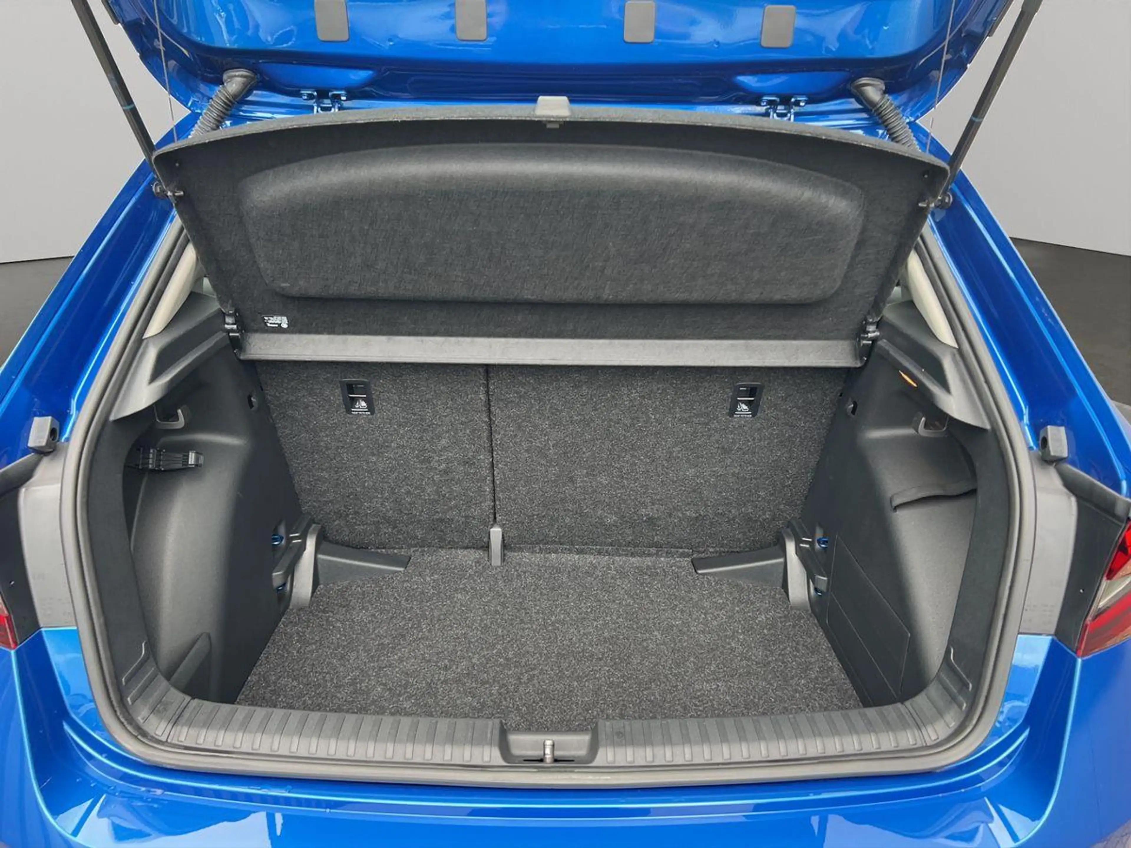 Skoda Fabia Tour 1,0 TSI 81 kW DSG — photo 12