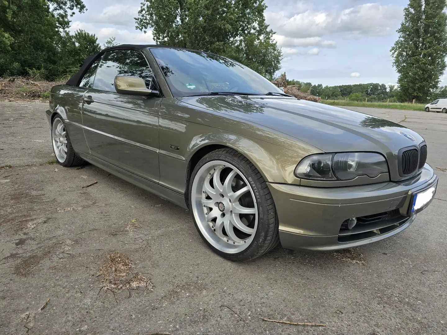 BMW 320 Ci Grün - 2