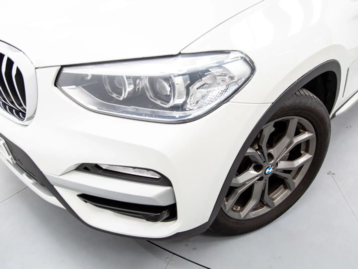 BMW X3 xDrive 20dA Blanc - 2