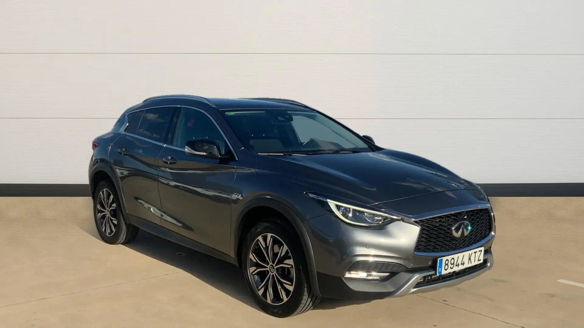 Infiniti QX30 2.2d Premium AWD 7DCT - 1