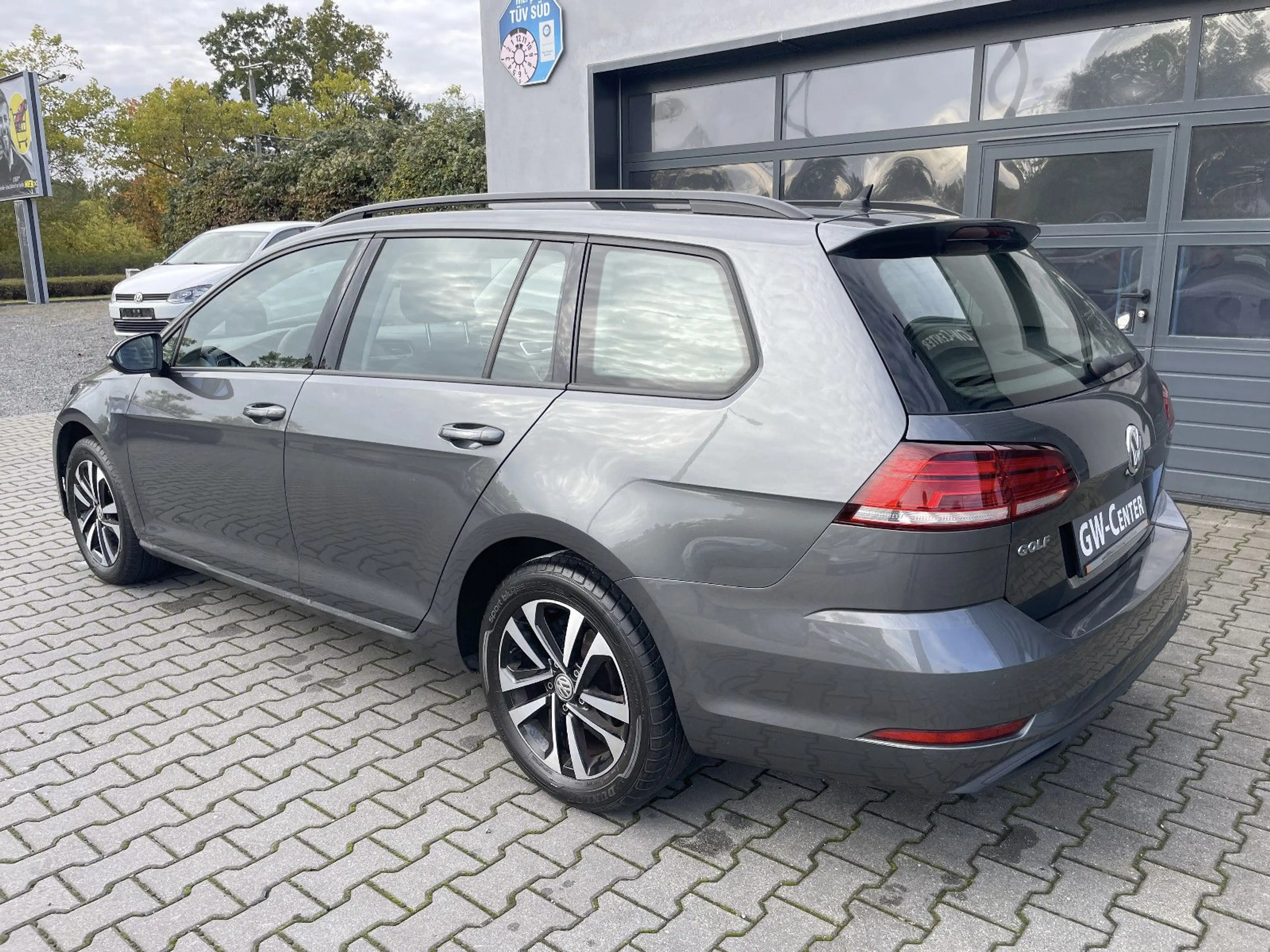 Volkswagen Golf VII Variant Trendline BMT Navigation / LMF — photo 6