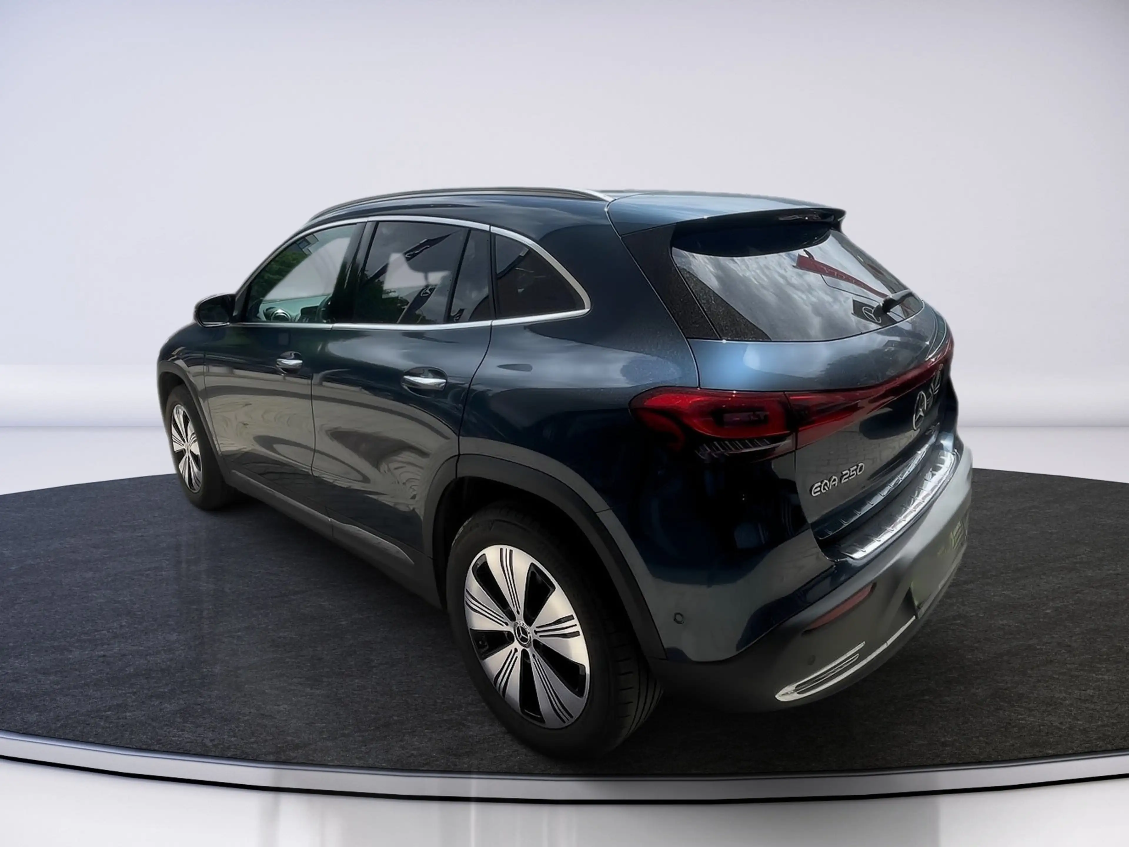 Mercedes-Benz EQA 250 Progressive Line KeyLess ParkAss. SHZ — photo 4