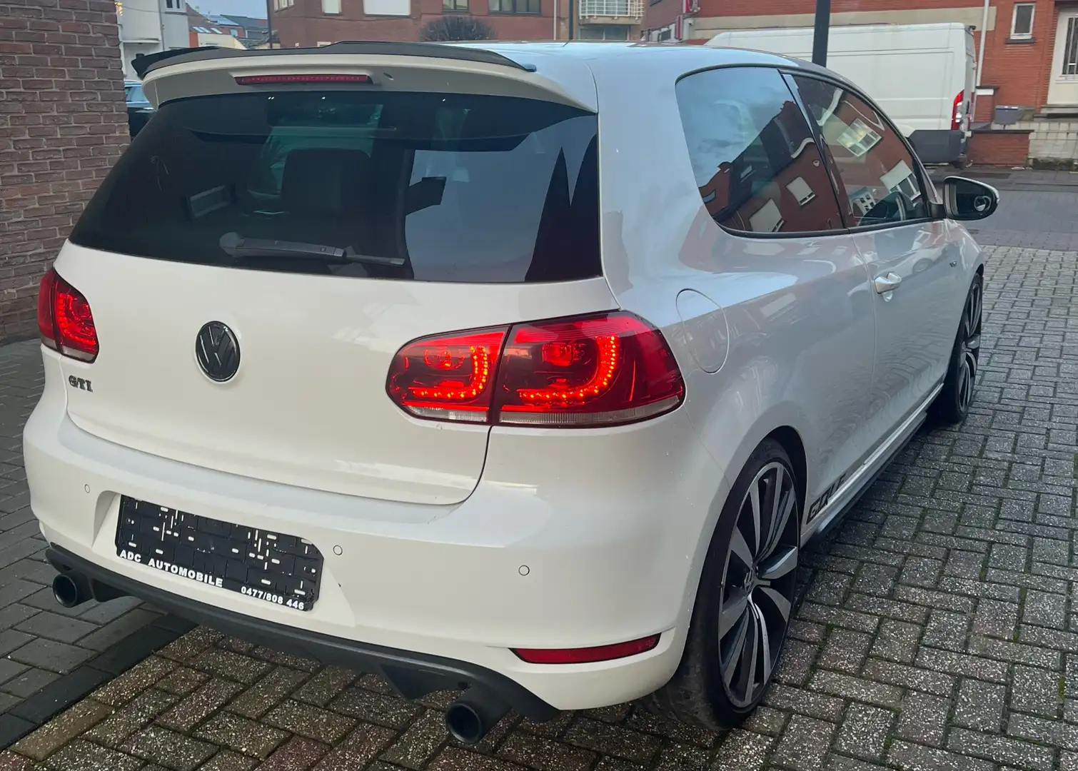 Volkswagen Golf GTI 2.0 TSI DSG Wit - 2