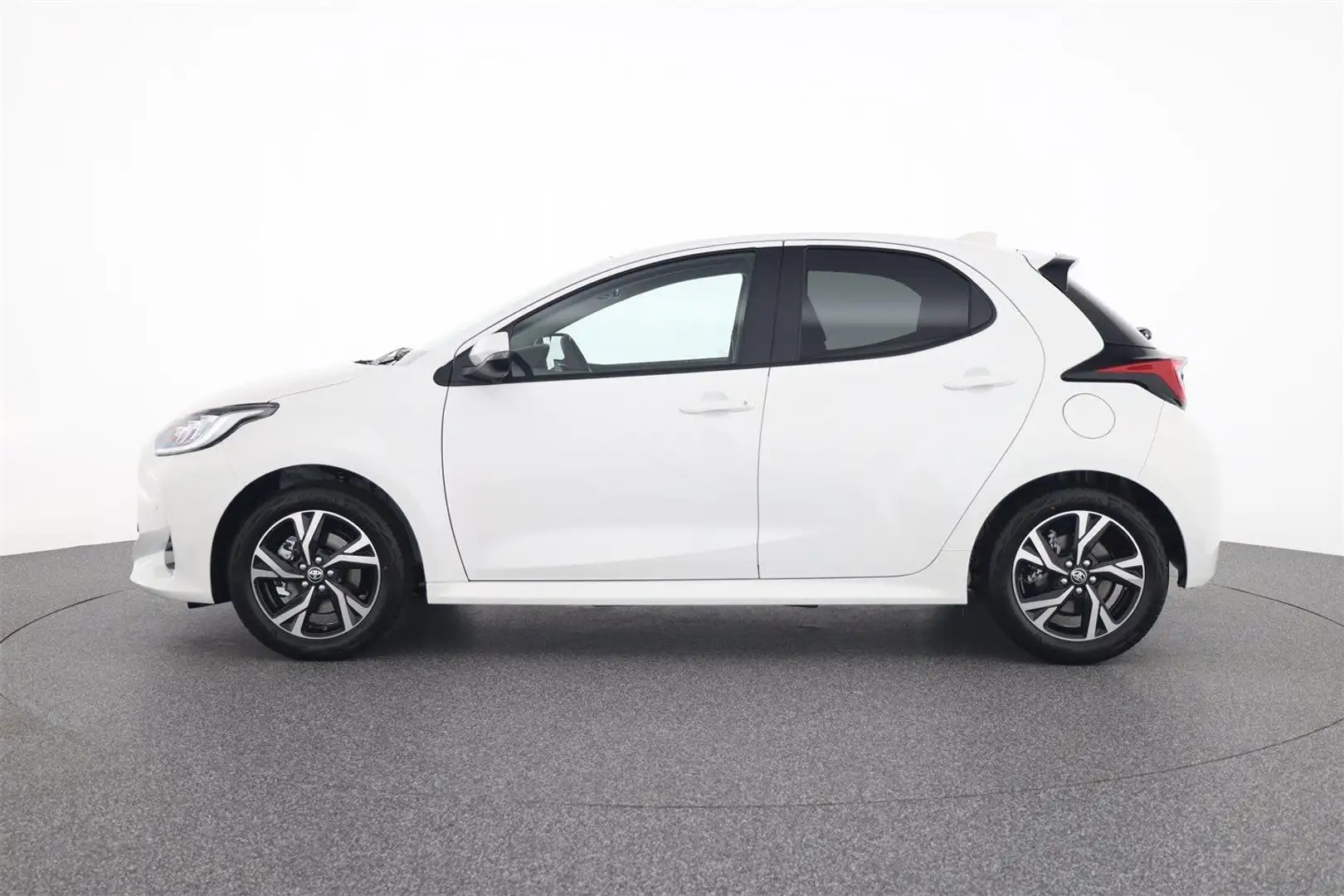 Toyota Yaris 1,5 l Hybrid 116 PS Active Drive + Safety Weiß - 2