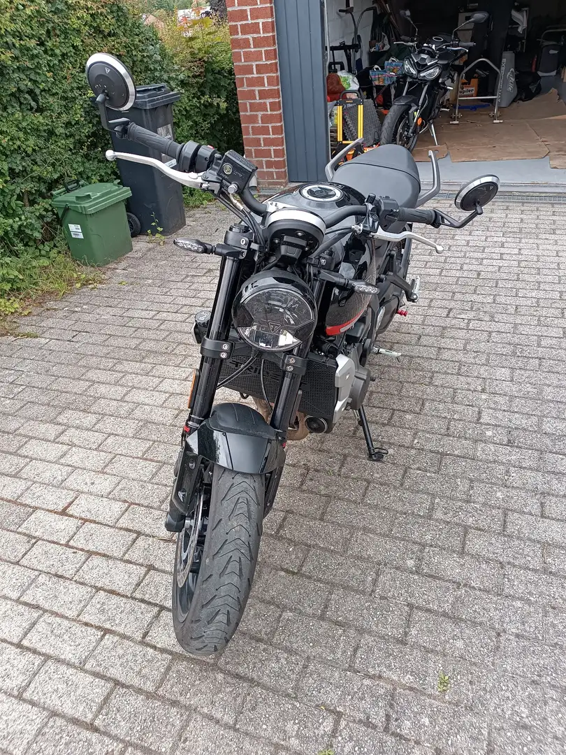 Triumph Trident 660 Negru - 1