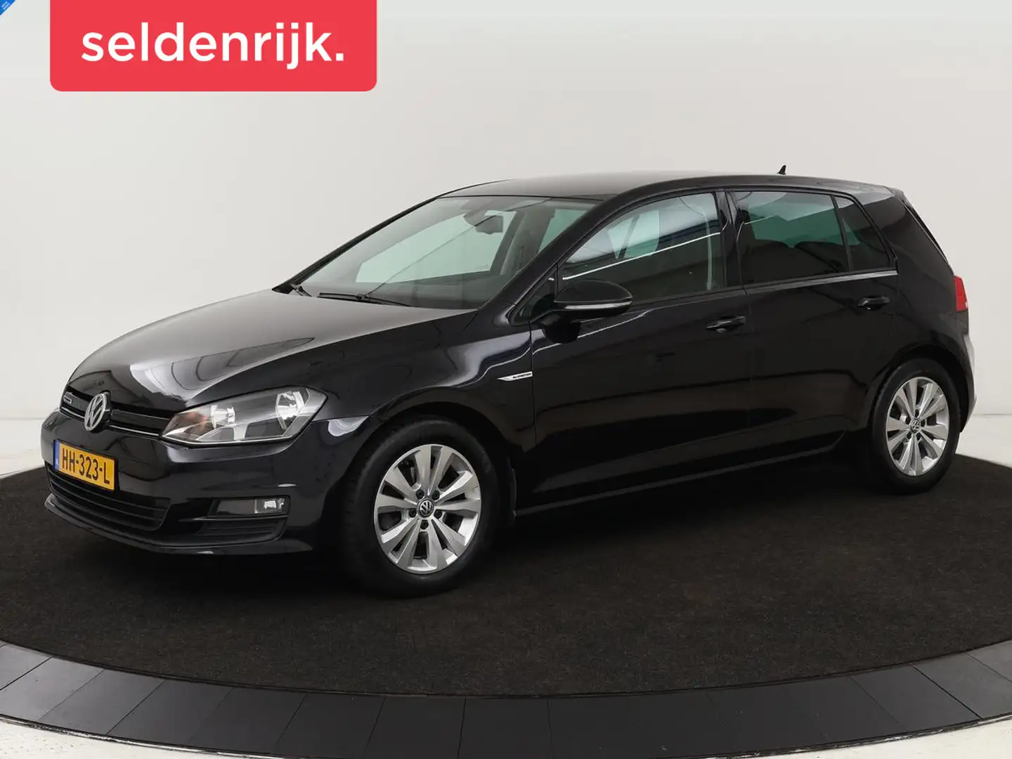 Volkswagen Golf 1.0 TSI Business Edition Connected | Camera | Crui Zwart - 1