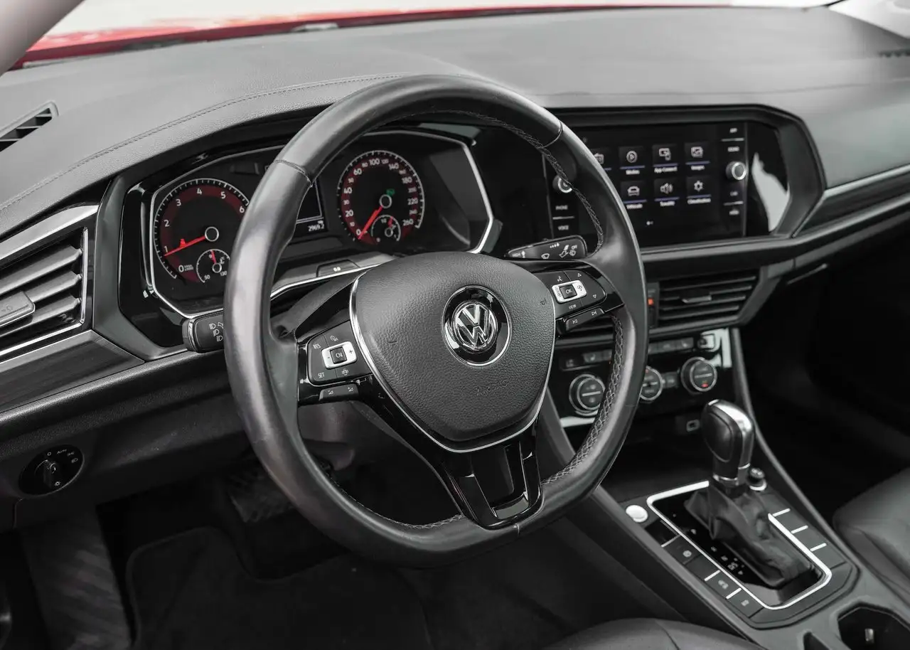 Volkswagen Jetta снимка Volkswagen Jetta