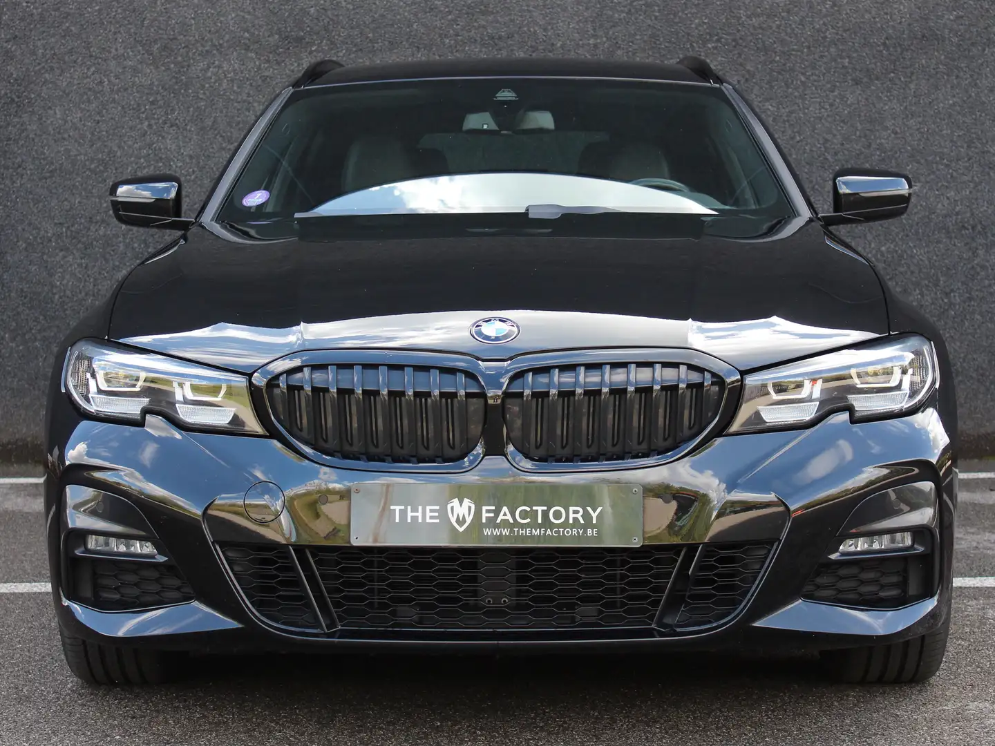 BMW 330 e Touring - xDrive - M pack - Alarm - Trekhaak - . Noir - 2