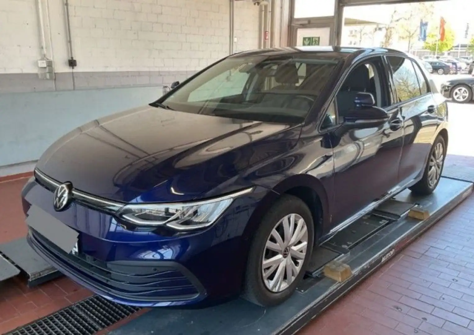Volkswagen Golf 2.0 TDI Life #LED #AHK Blau - 2