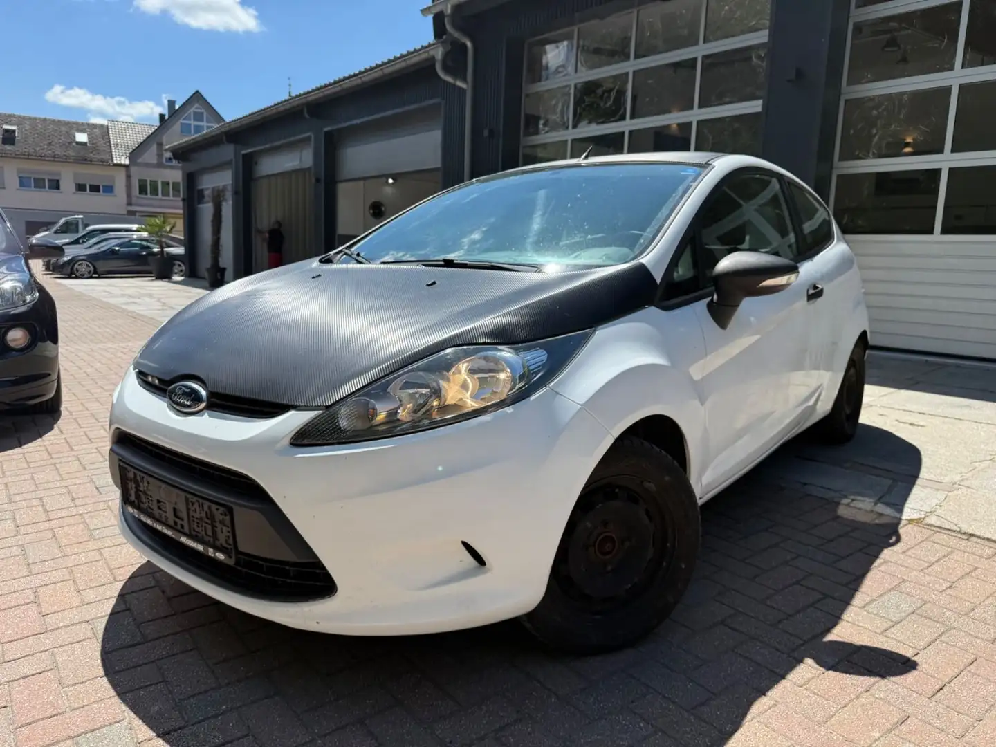 Ford Fiesta Ambiente 2.Hand 8-Fach Euro 5 Weiß - 1