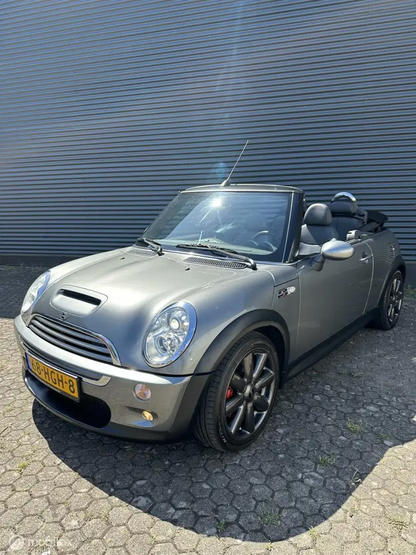 MINI Cooper S Cabrio 1.6 Grijs - 2