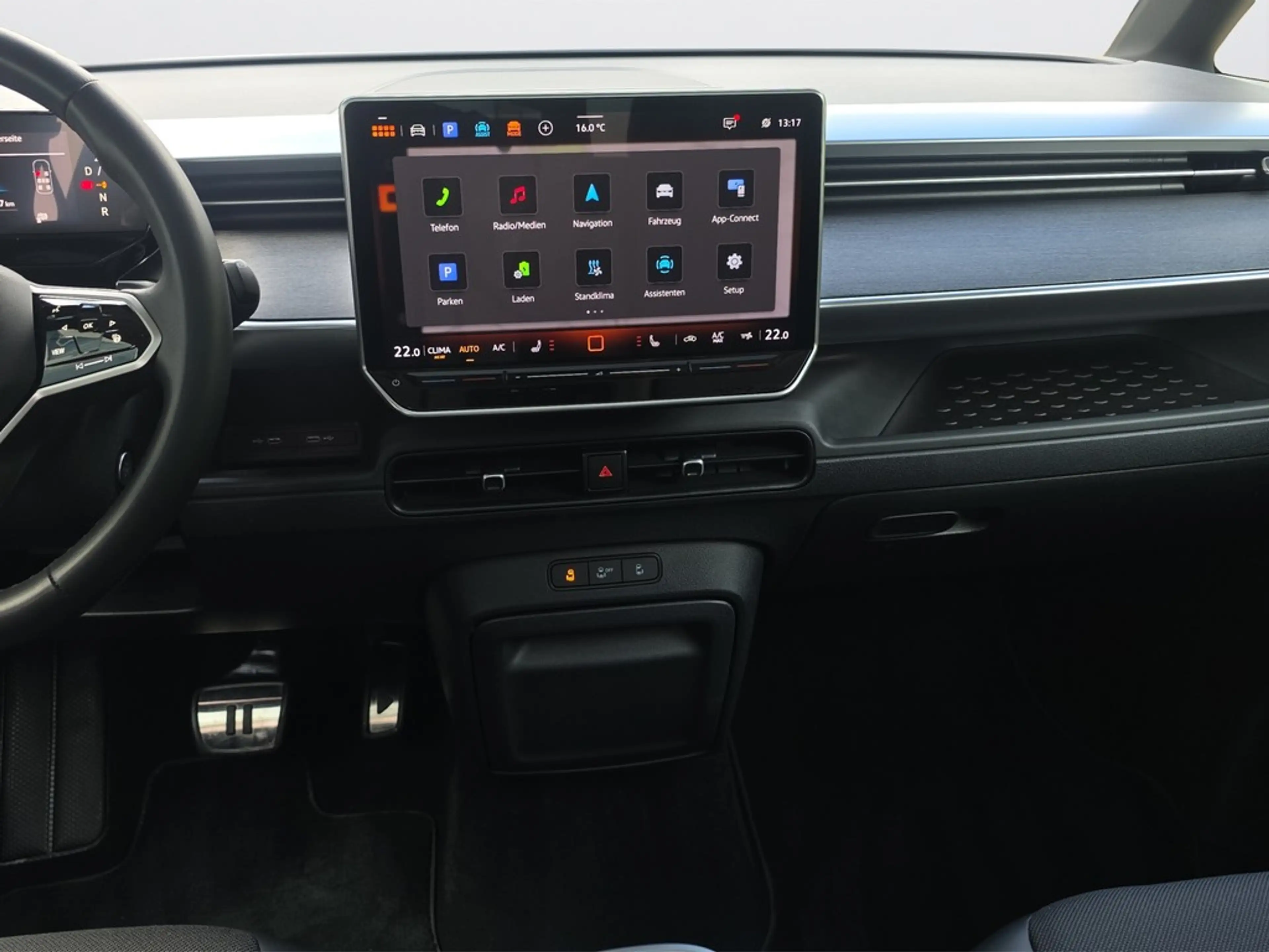 Volkswagen ID. Buzz Pro LR 7-Sitzer PANO/WÄRMEPUMPE/AHK — photo 13
