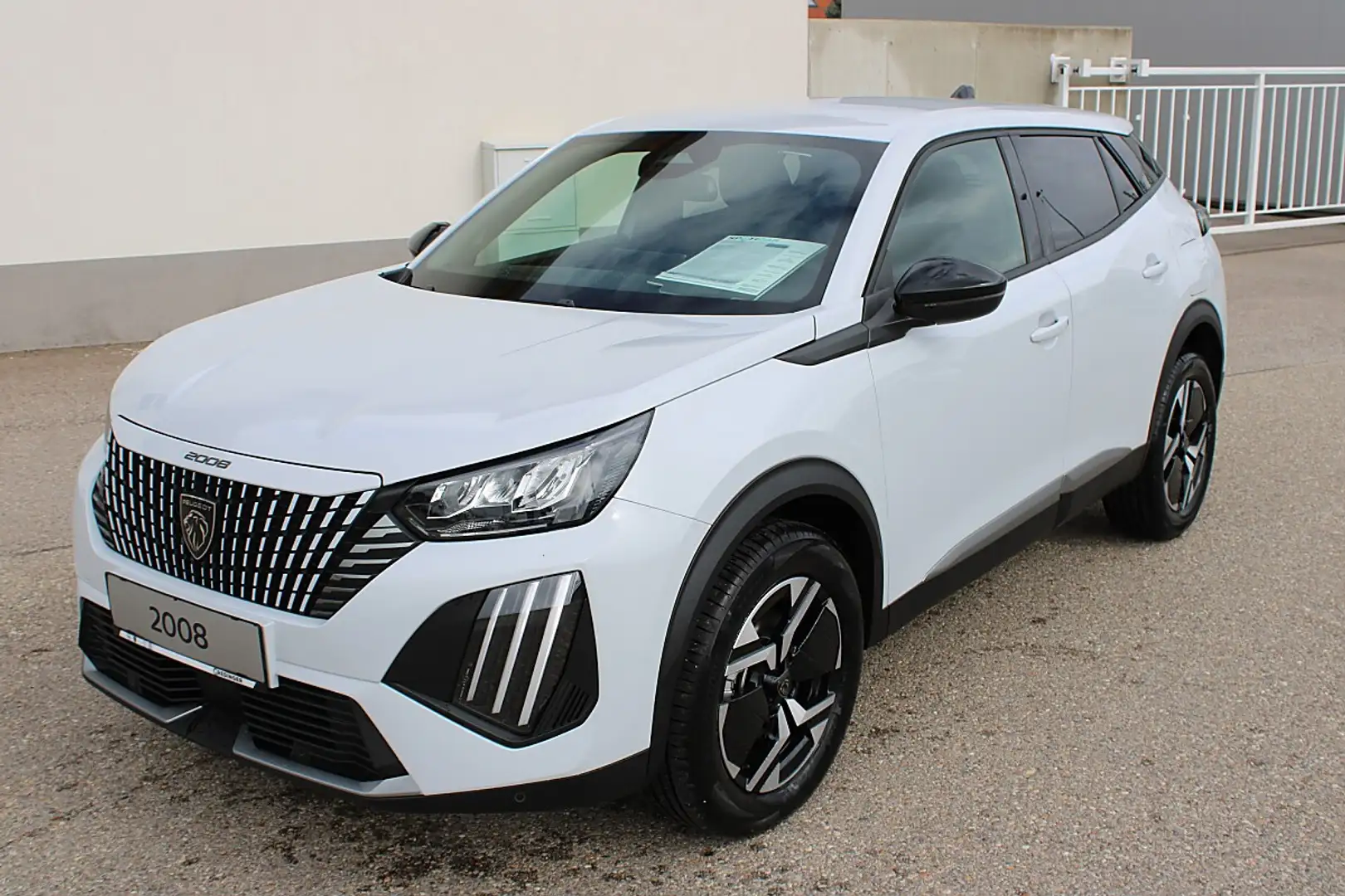 Peugeot 2008 1.2 Hybrid 145 Allure (EURO 6e) Weiß - 1