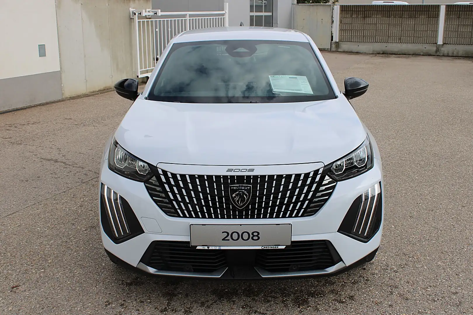 Peugeot 2008 1.2 Hybrid 145 Allure (EURO 6e) Weiß - 2