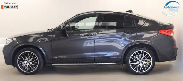 BMW X4 view 8