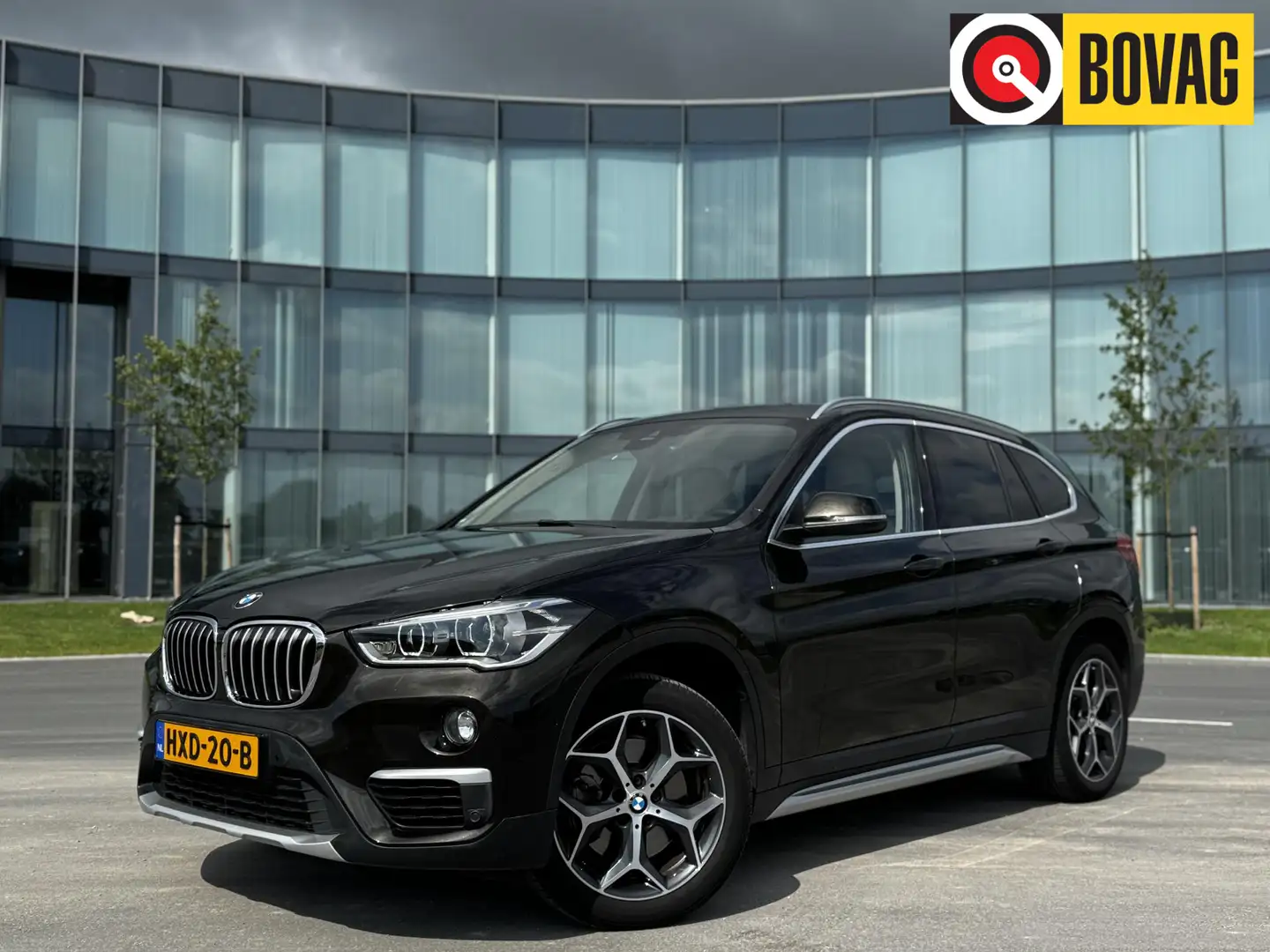 BMW X1 xDrive20i High Executive Marrón - 1