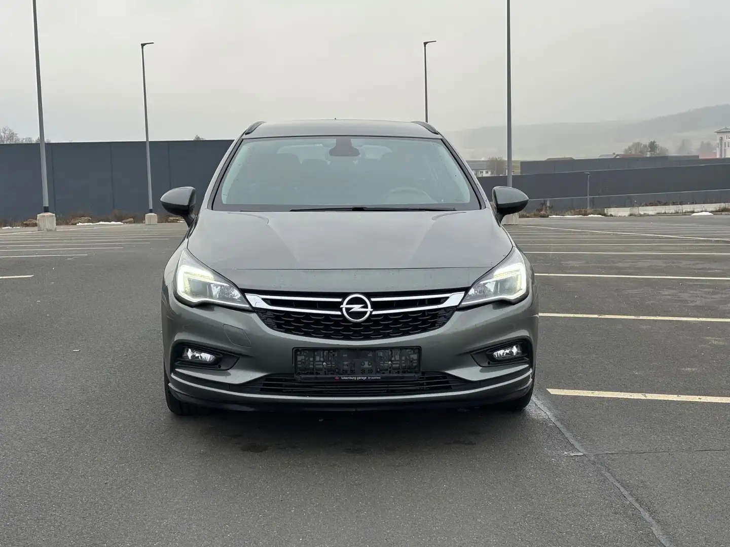 Opel Astra K Sports Tourer 120 Jahre TÜV neu Grau - 2