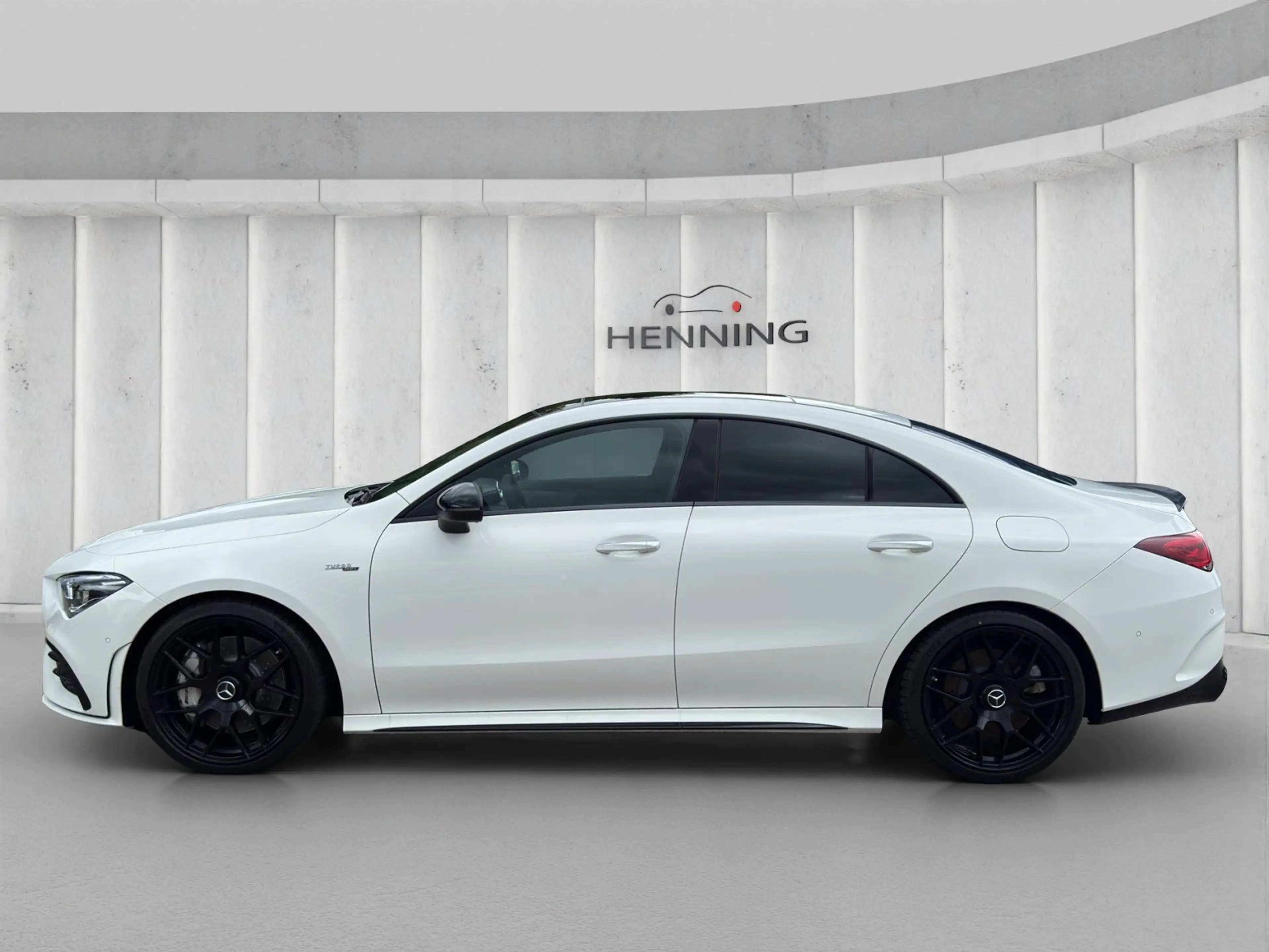 Mercedes-Benz CLA 35 AMG 4M Coupé Night Pano Burm Multibea 19" — photo 2