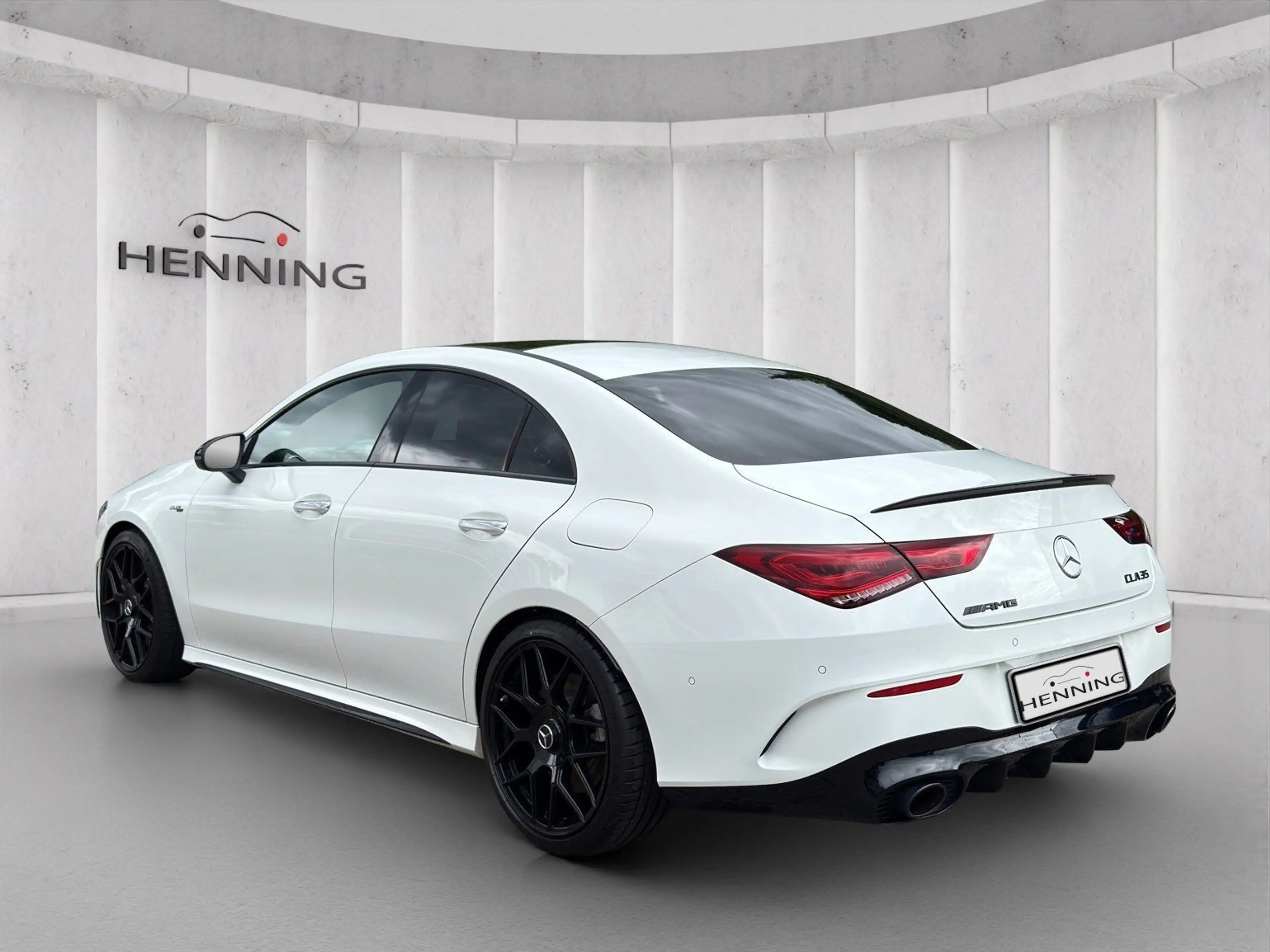Mercedes-Benz CLA 35 AMG 4M Coupé Night Pano Burm Multibea 19" — photo 3