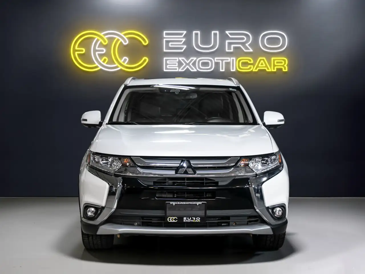 Mitsubishi Outlander снимка Mitsubishi Outlander