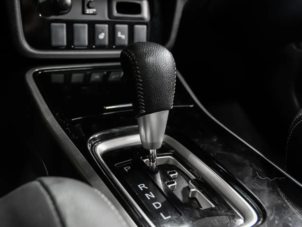 Mitsubishi Outlander снимка Mitsubishi Outlander