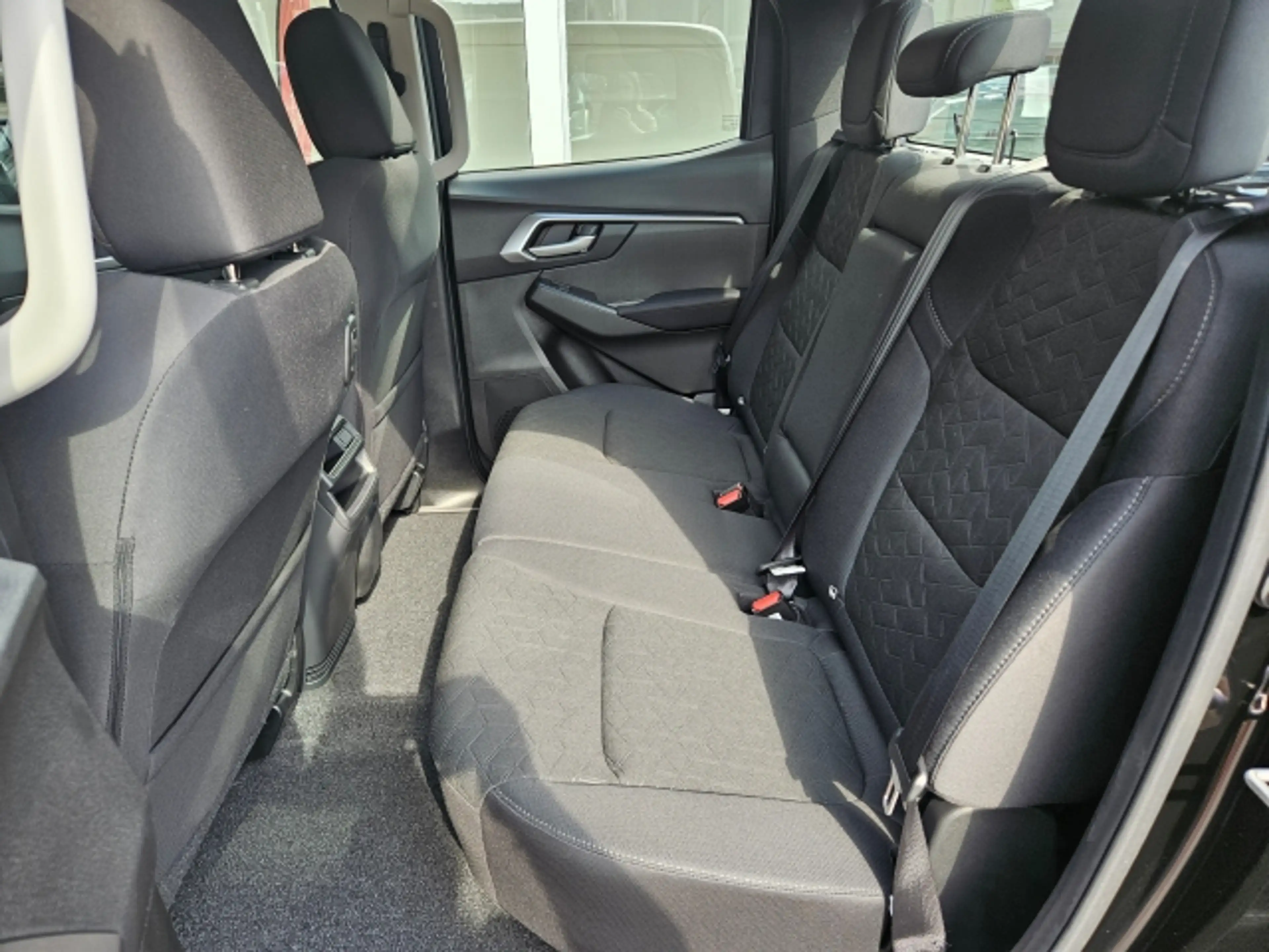 Isuzu D-Max LS DoubleCab Autom. 4x4 — photo 9