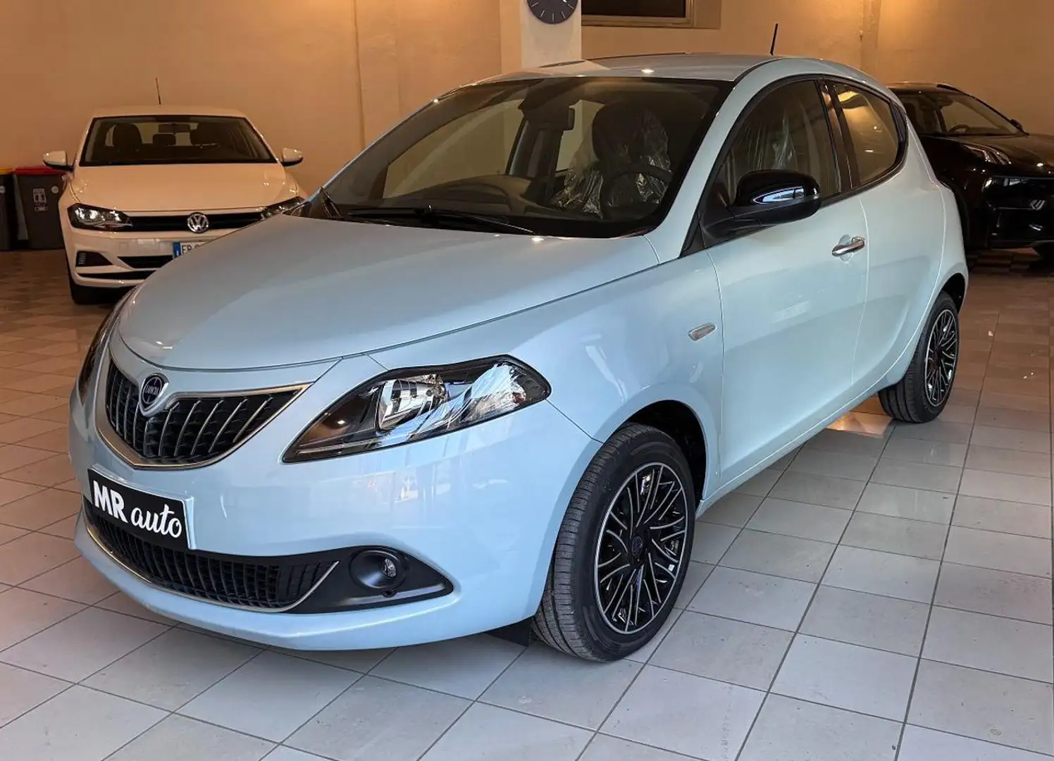 Lancia Ypsilon 1.0 FireFly 5 porte S&S Hybrid Gold Verde - 1