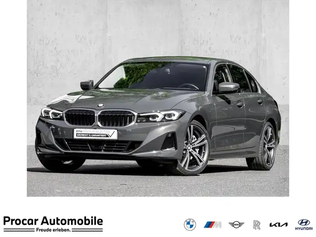 BMW 330 i H/K+ACC+HuD+STANDHEIZUNG+LHZ