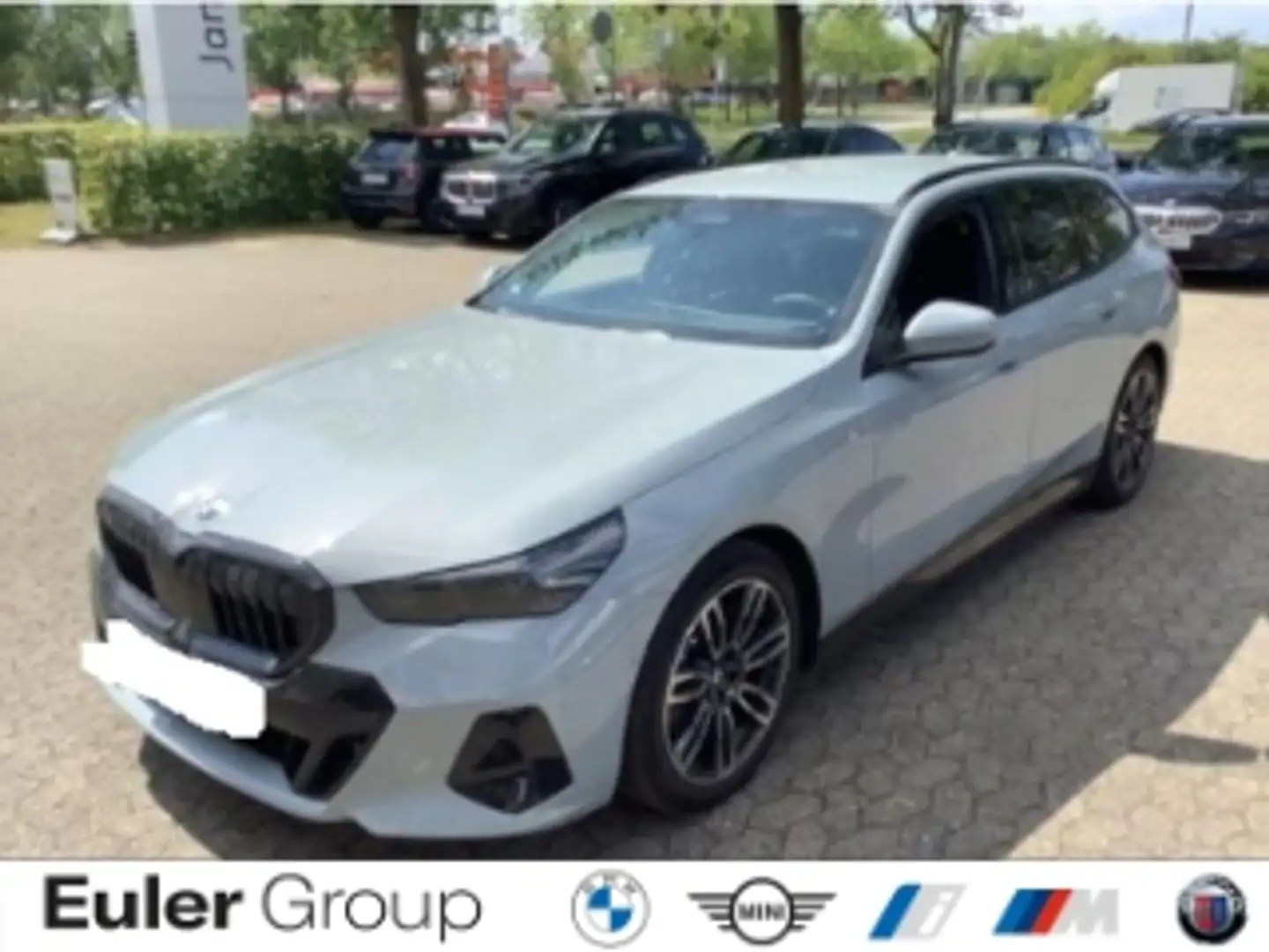 BMW 520 i M-Sport PRO Sommer19'' AHK ICONIC AdLED H/K Park Grau - 1
