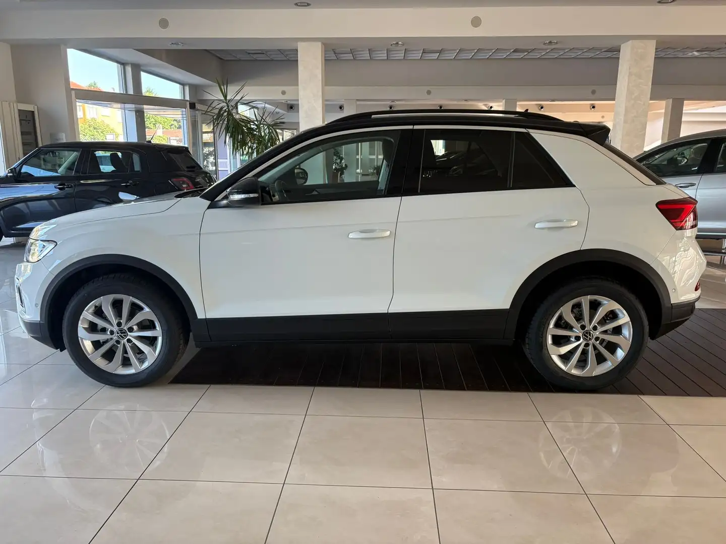 Volkswagen T-Roc T-Roc 1.5 tsi Life Bianco - 2