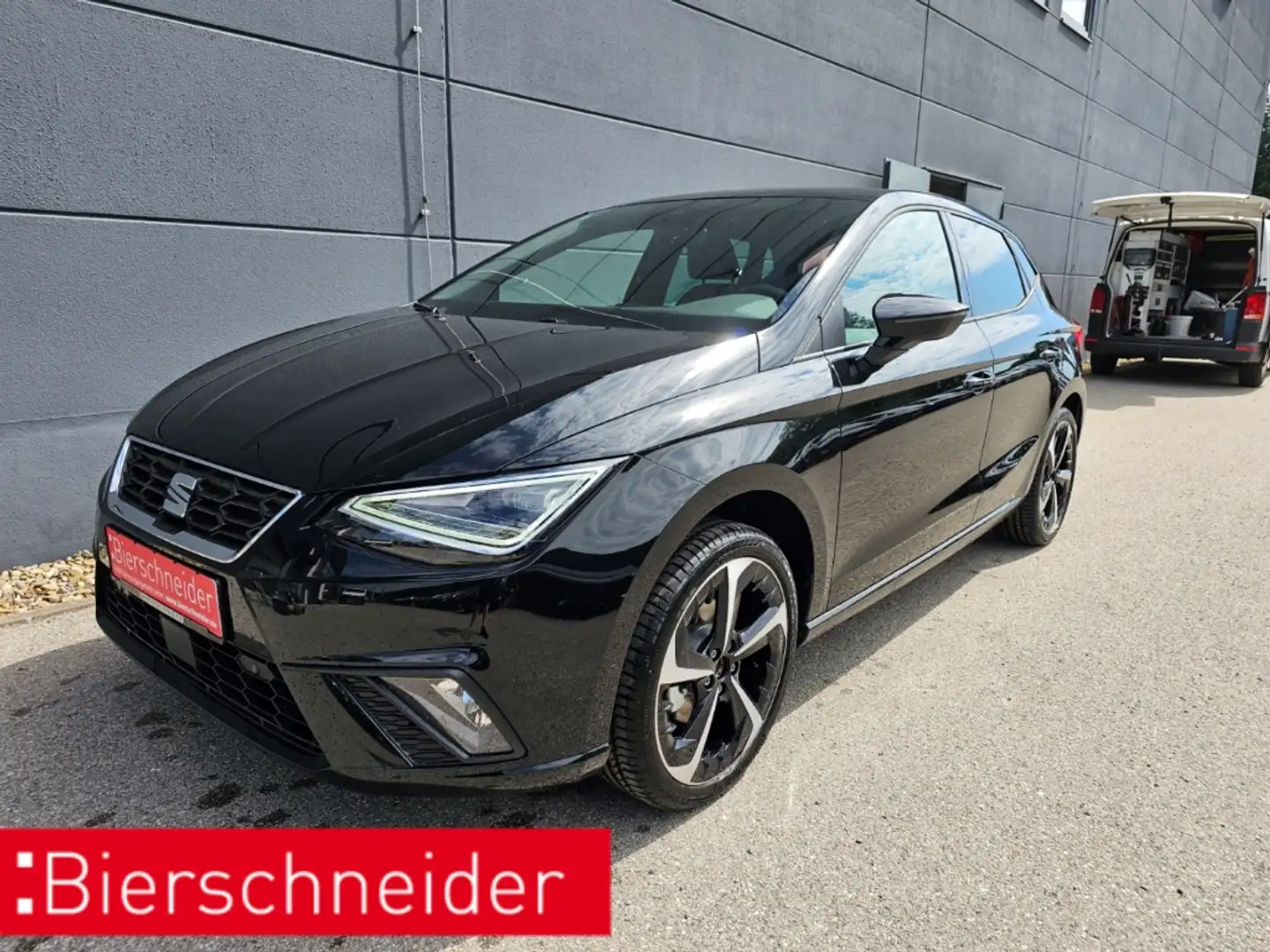 SEAT Ibiza 1.0 TSI FR EDITION DARK 18 LED KAMERA NAVI Schwarz - 1