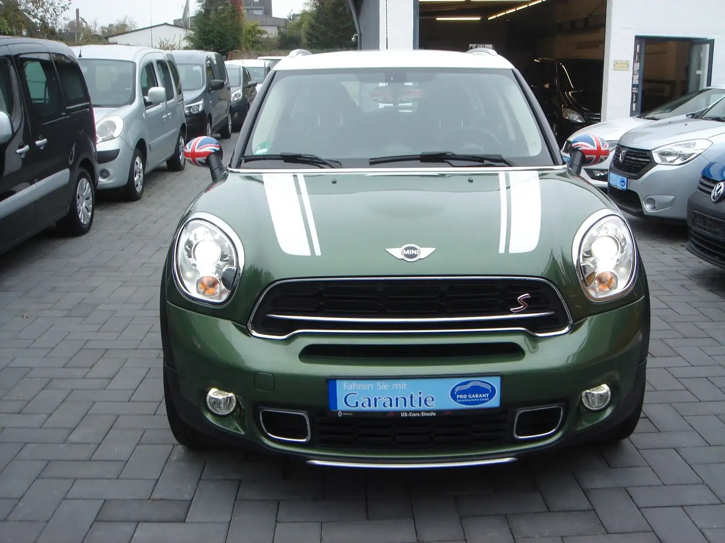 MINI Cooper S Countryman COOPER S COUNTRYMAN ALL4+NAVI+29TKM+TOPZUSTAND ! Verde - 2