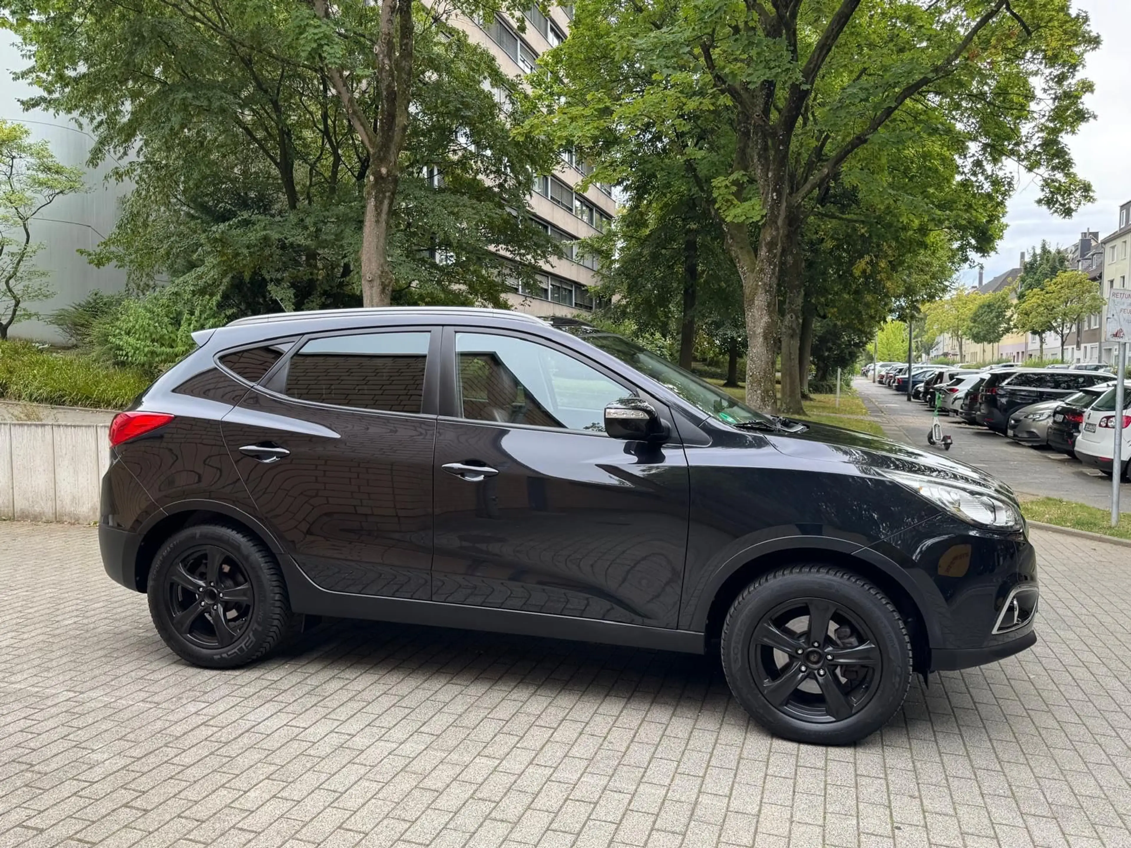 Hyundai iX35 Style/PANORAMADACH/4XSITZHEIZUNG/LEDER/GEPF — photo 9