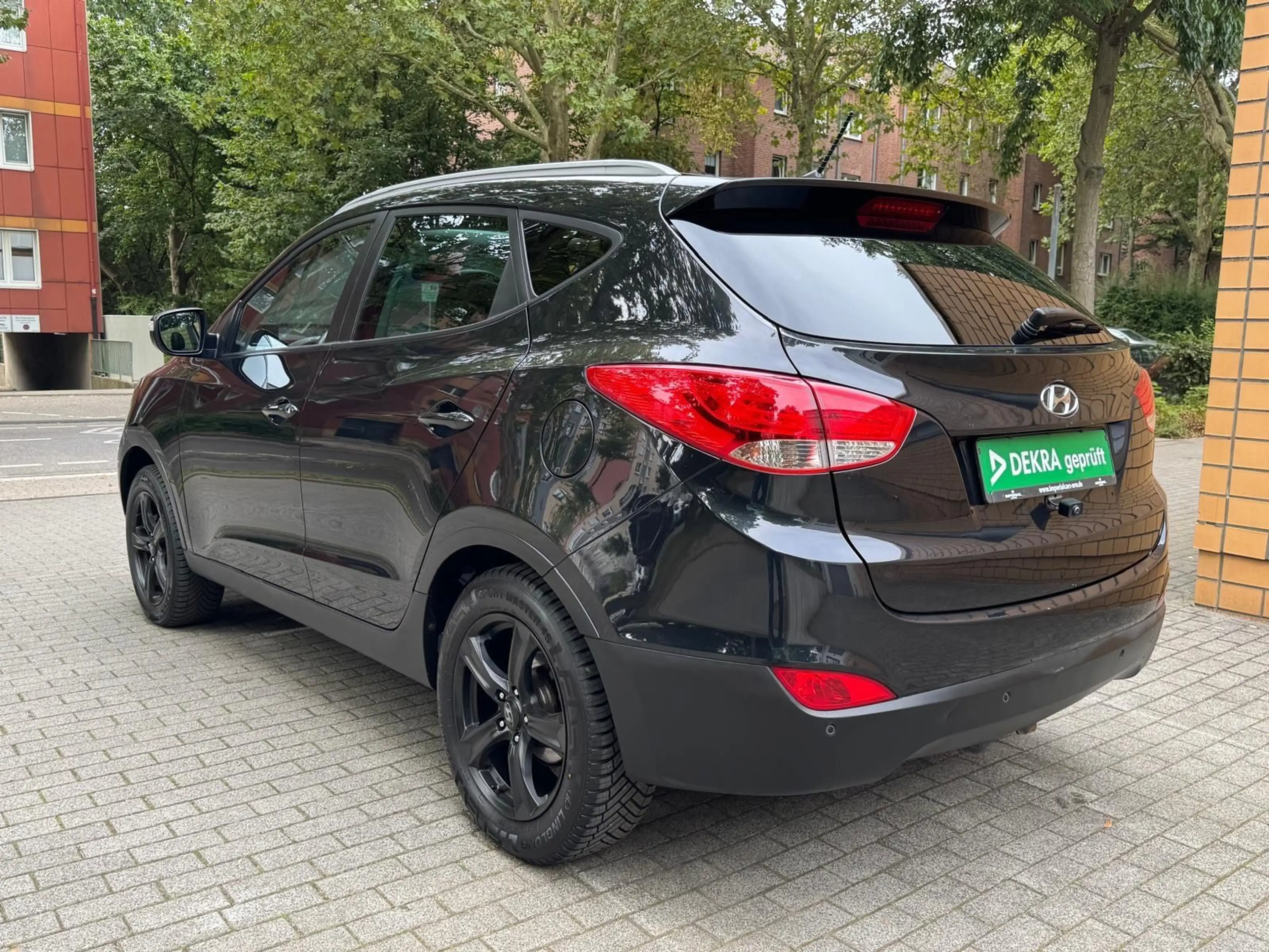 Hyundai iX35 Style/PANORAMADACH/4XSITZHEIZUNG/LEDER/GEPF — photo 7