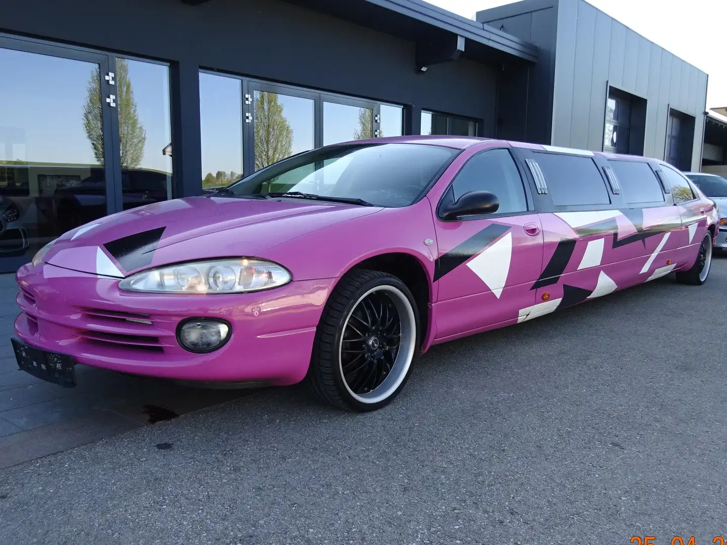 Dodge Intrepid 3.5 V6 Stretchlimousine Violett - 2