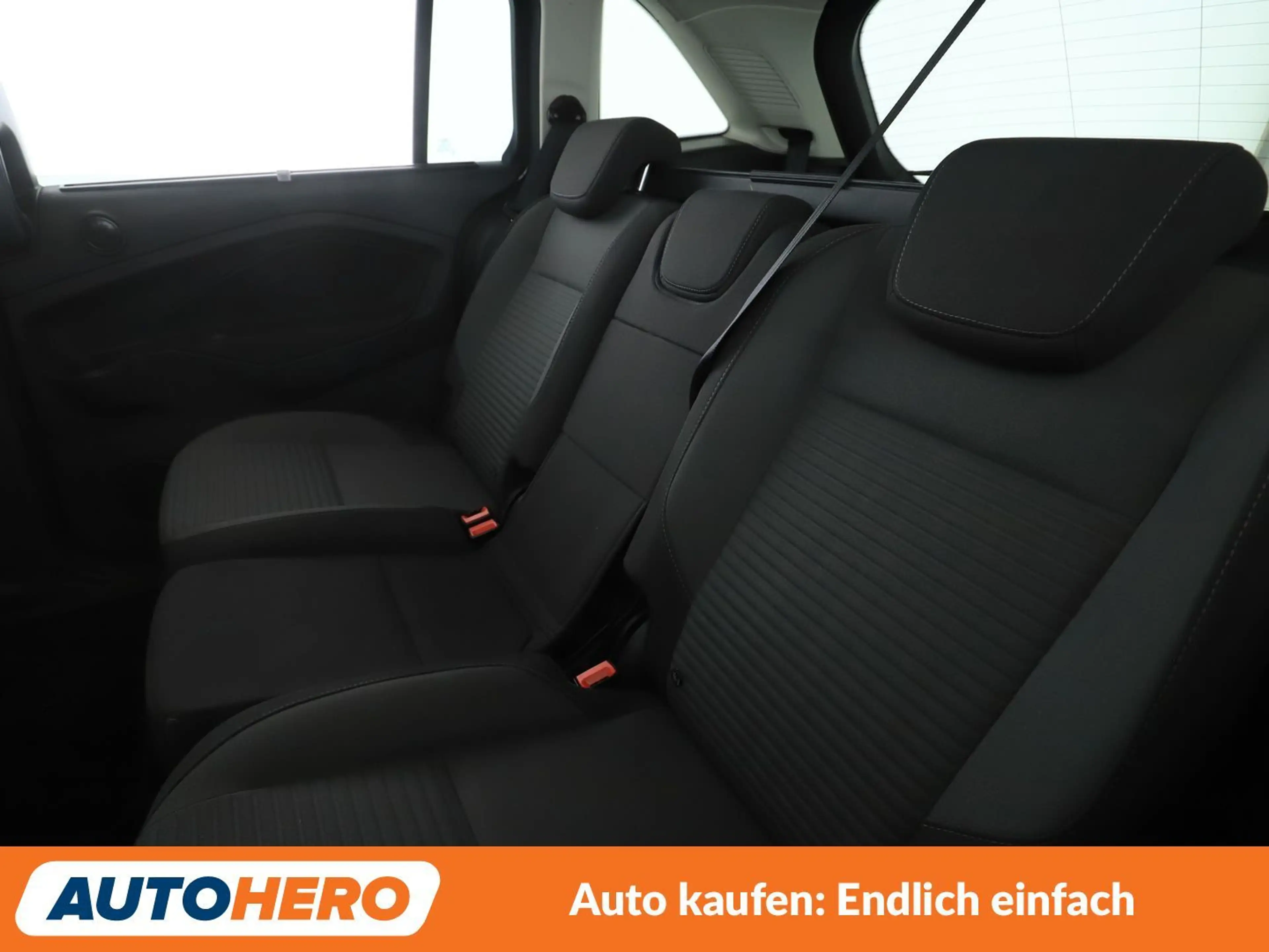 Ford Grand C-Max 1.5 EcoBoost Titanium*NAVI*TEMPO*PDC*SHZ* — photo 14