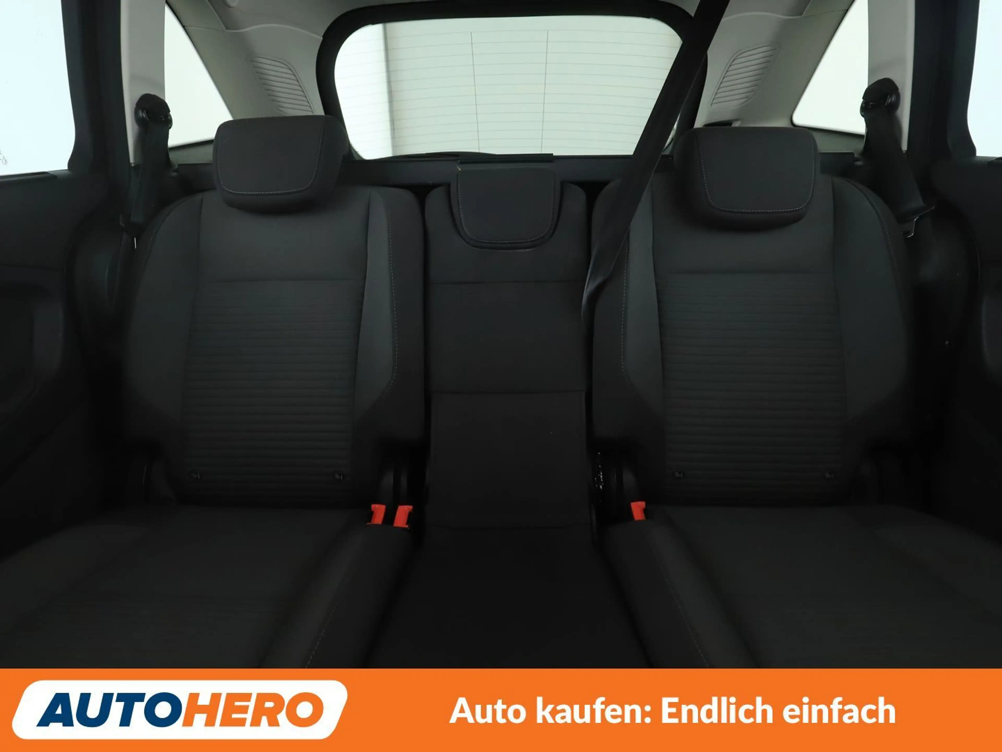 Ford Grand C-Max 1.5 EcoBoost Titanium*NAVI*TEMPO*PDC*SHZ* — photo 15
