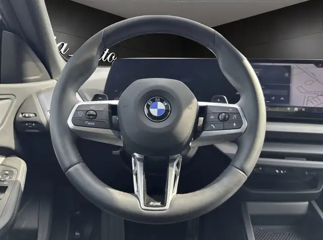 BMW 2 Series view 11