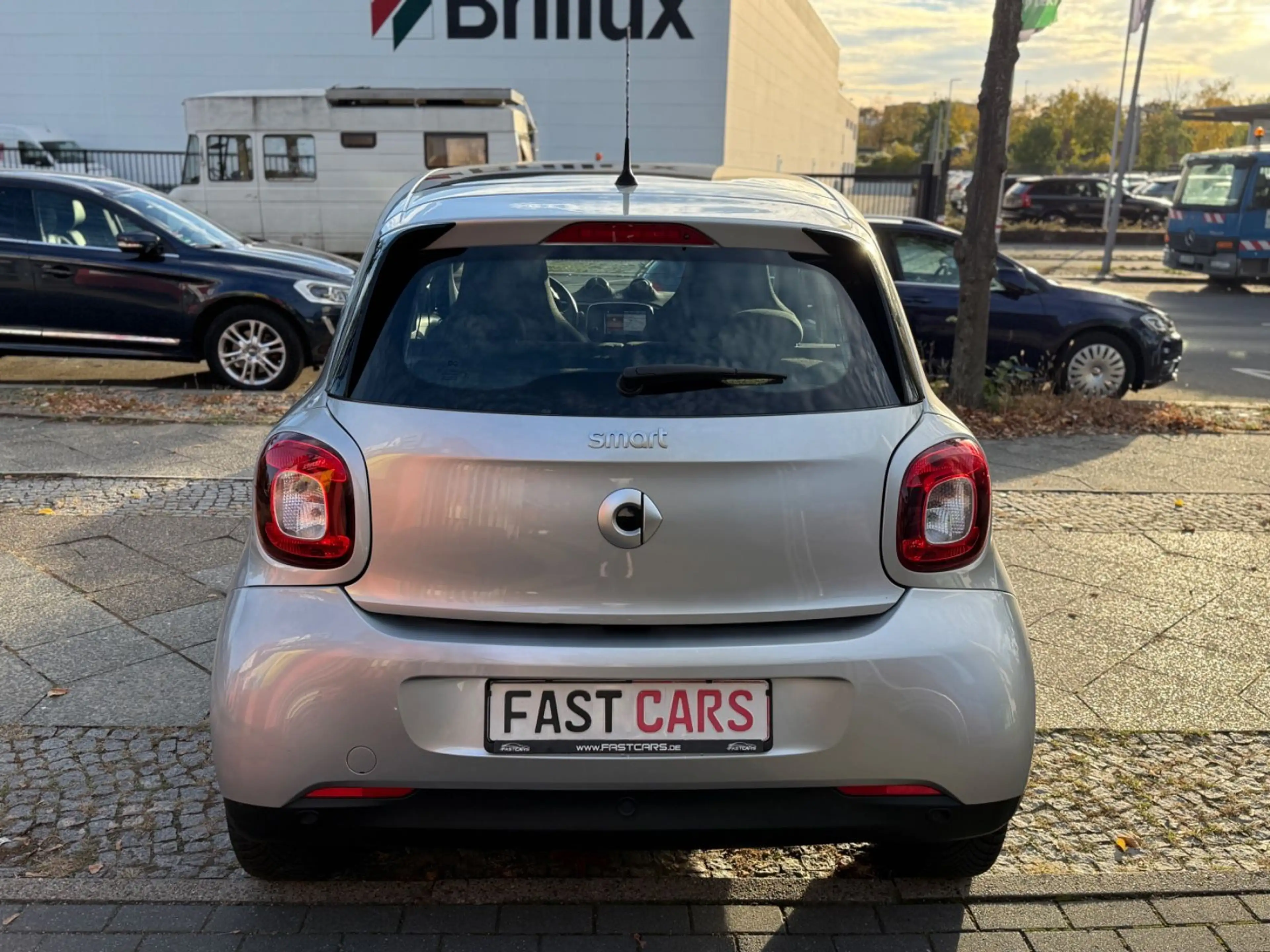 smart forFour Passion Panorama Navi SHZ Klima — photo 7