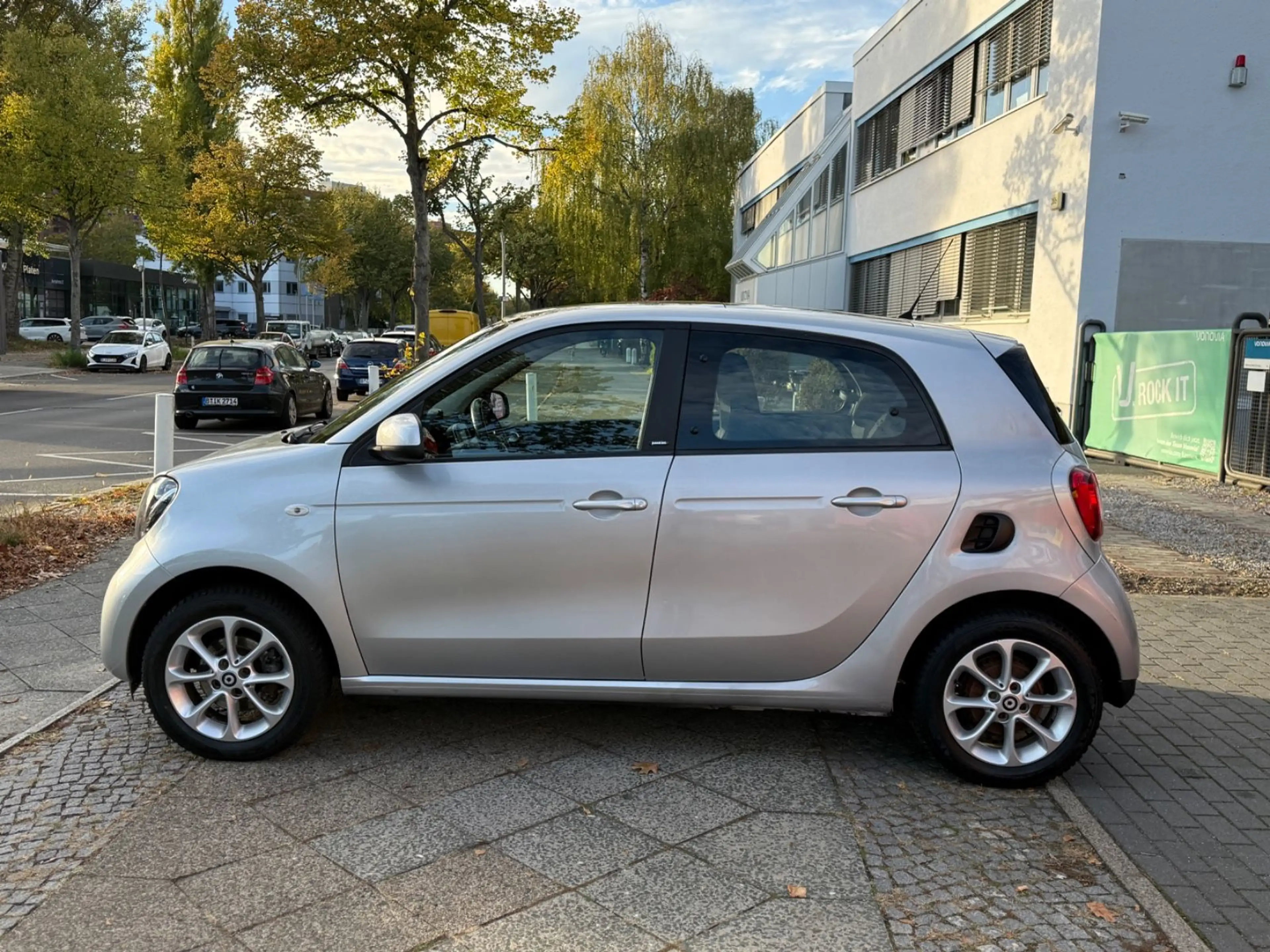 smart forFour Passion Panorama Navi SHZ Klima — photo 5