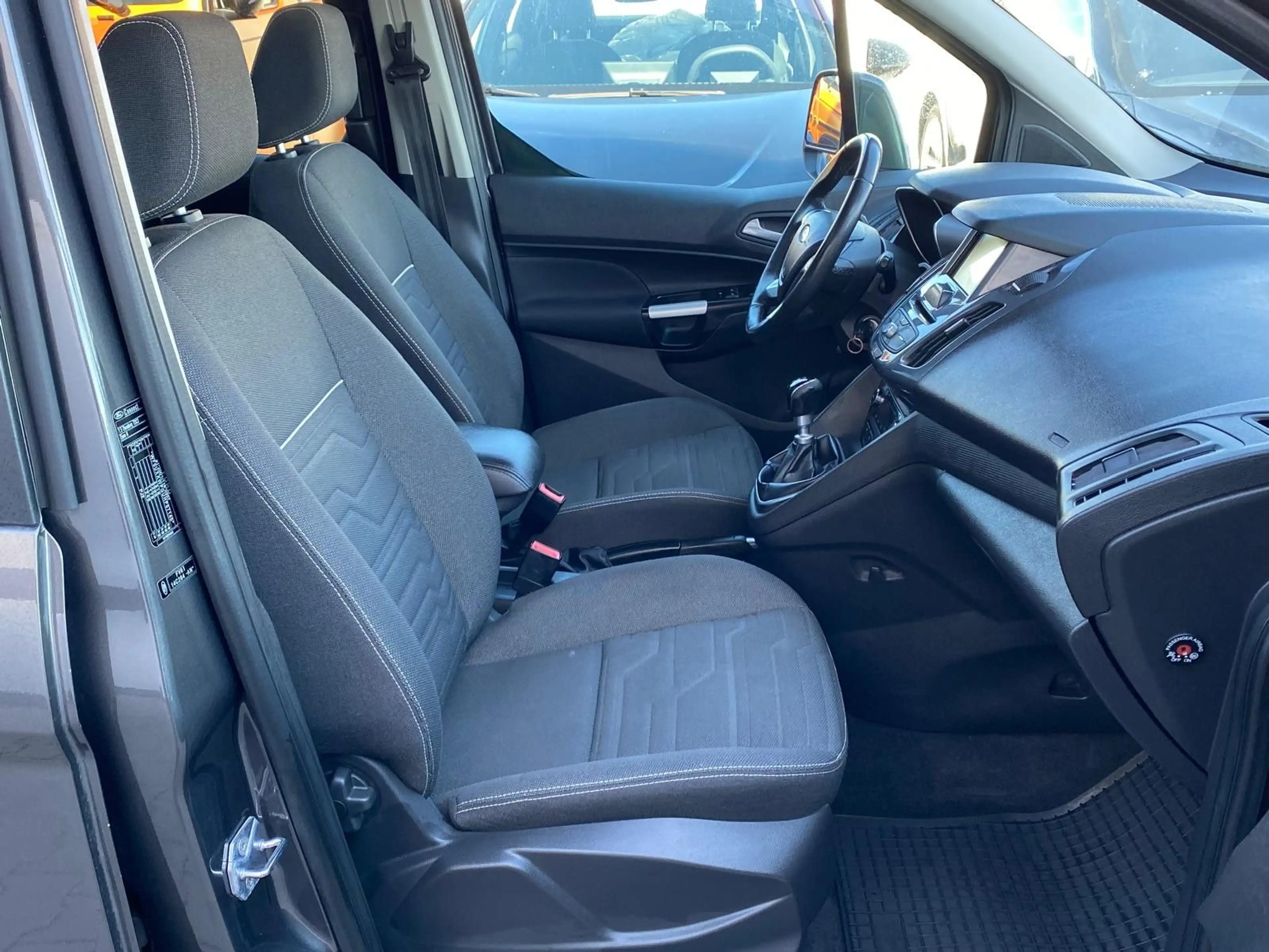 Ford Tourneo Connect Titanium/PANO/NAVI/R-KAM/7Sitze/ — photo 14