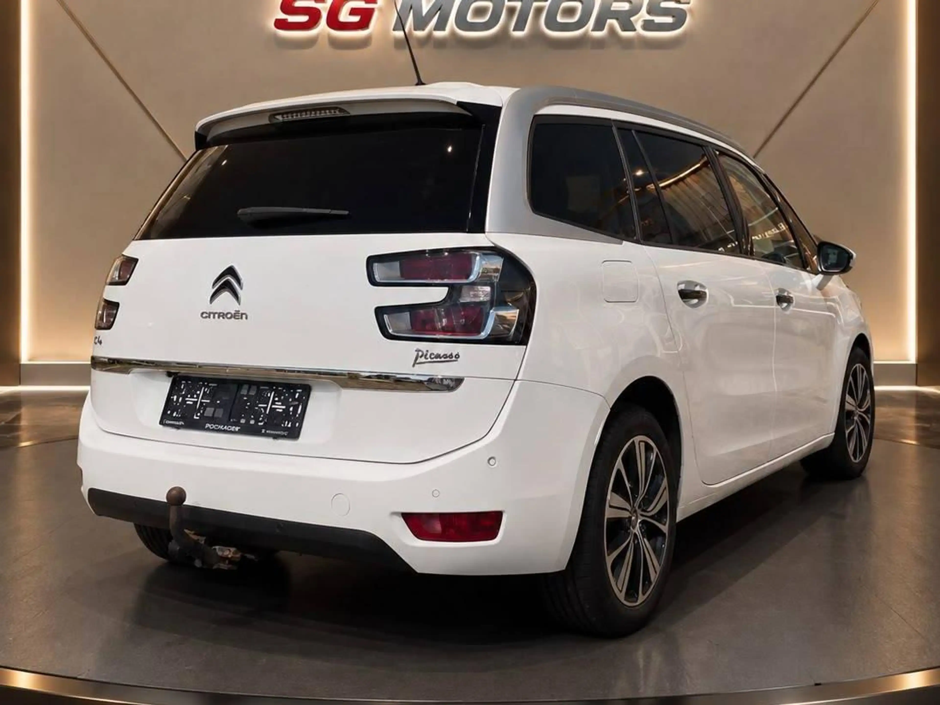 Citroen Grand C4 Picasso — photo 4