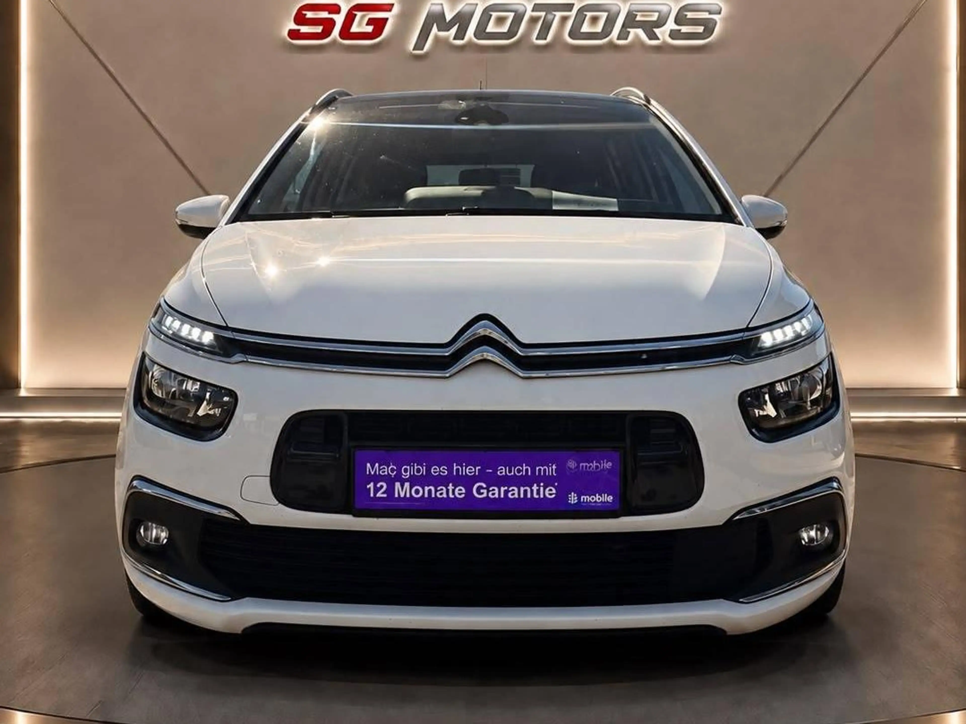 Citroen Grand C4 Picasso — photo 6