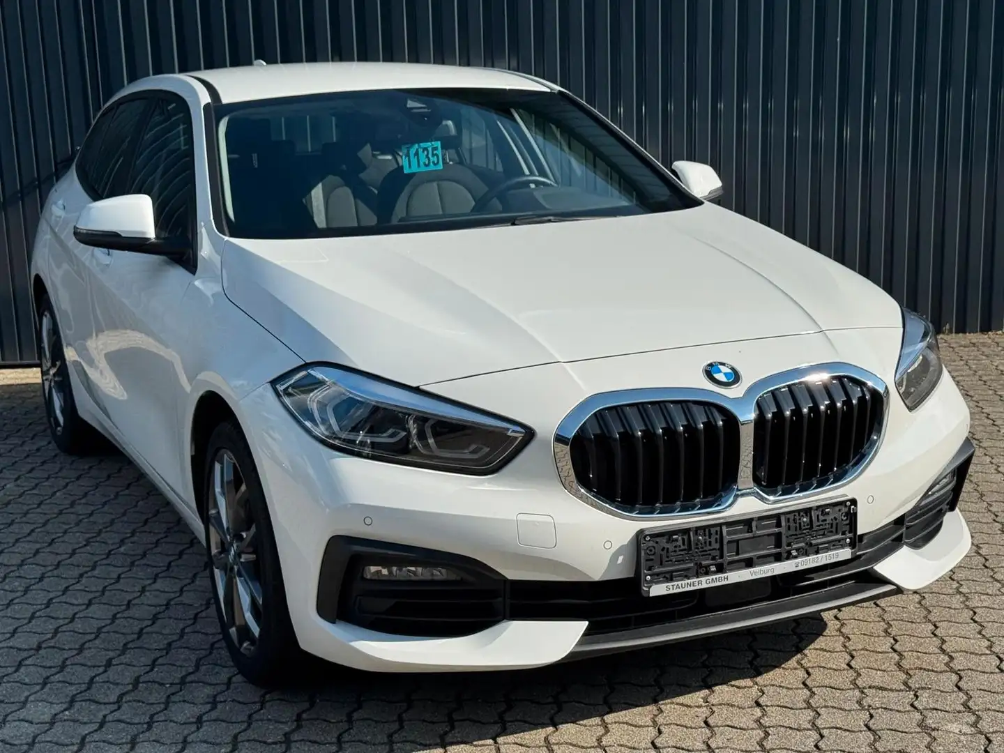 BMW 120 i Aut. 5-Türer/ Lenkradheiz/HiFi/18"M-Räder Weiß - 2