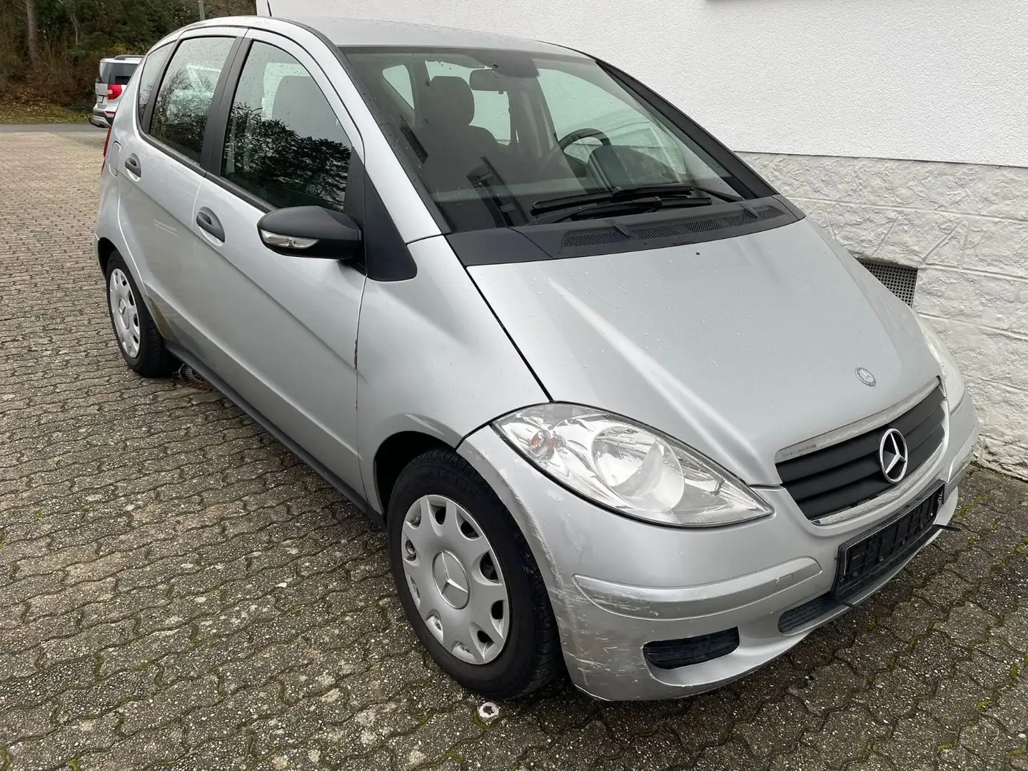 Mercedes-Benz A 150 CLASSIC Silver - 1