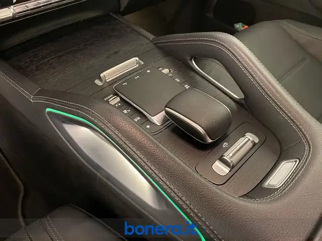 Mercedes-Benz 450 view 15